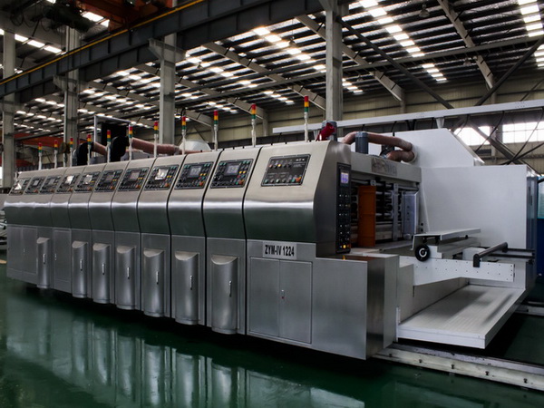 2016年5月17日，我公司发往云南省大理大啤包装有限责任公司的ZYKM IV型高速全自动六色印刷烘干开槽模切机装车完毕，发往云南